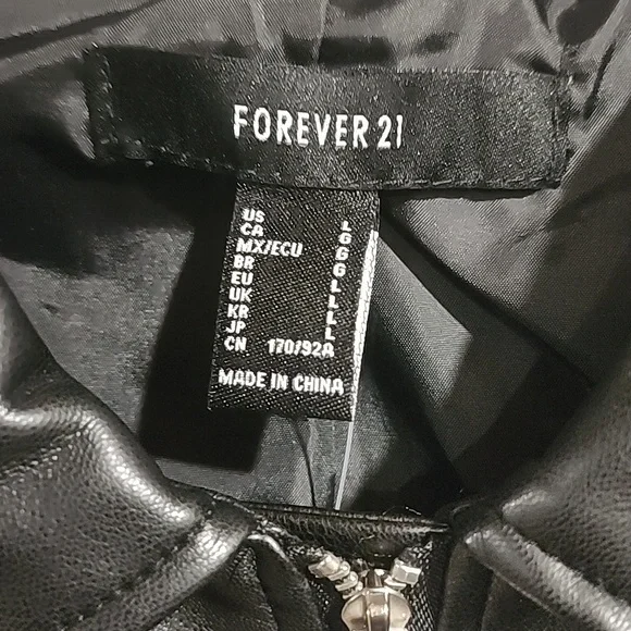 Forever 21 Faux Leather Jacket NWT Sz L - Picture 2 of 5